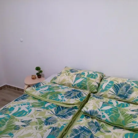 Къща За Гости Азалия1 בית נופש *